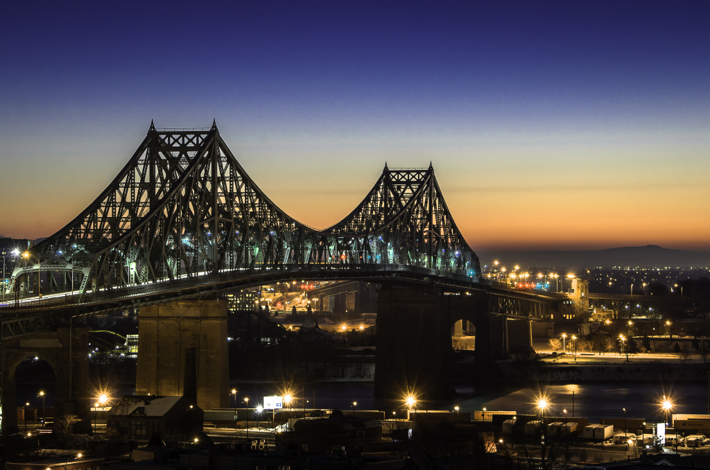 Pont Jacques-Cartier au lever du jour